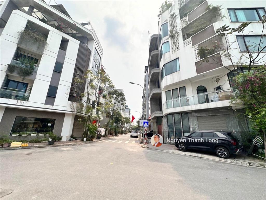 Đất tđc ngọc thụy vỉa hè phân lô, xe 45 chỗ tránh thông, view công viên, kinh doanh tốt, ở sướng