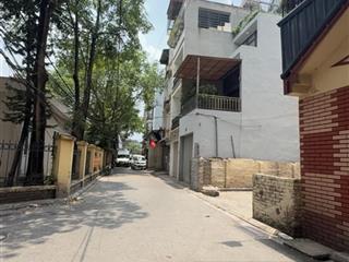 Đất gia quất, ô tô tránh thông, mặt tiền rộng, kinh doanh tốt, không quy hoạch, giá đầu tư, hiếm