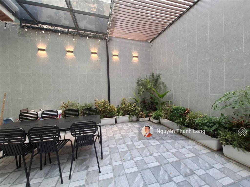 Gần th&thcs gia thụy, 7 tầng thang máy full nội thất cao cấp, trung tâm bồ đề mới, giá rẻ, ở sướng