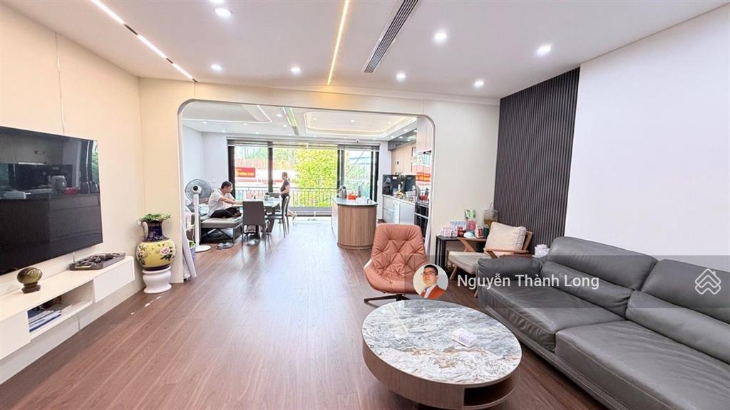 Nhà lộc phát 6 tầng, mặt tiền 6m, 80m2, gara 23 oto, thang máy hiện đại, nội thất xịn xò, thửa a4