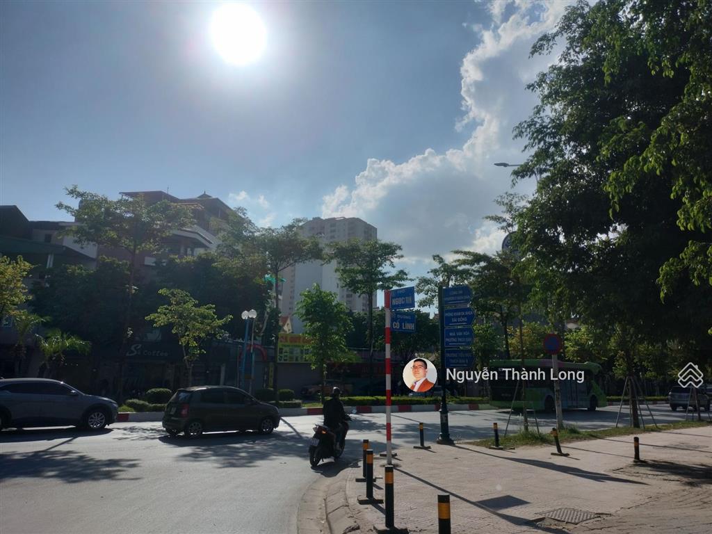 Mặt phố kinh doanh, lô góc cực hiếm, mt hơn 7m, giá tốt. ngay giao cổ linh, đồng dinh, ngọc trì.