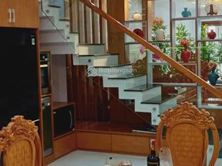 Nhà đẹp trung tâm quận 7, 4 tầng, 80m2, đường lớn, ô tô quay đầu ngủ trong nhà, nhỉnh 8 tỷ