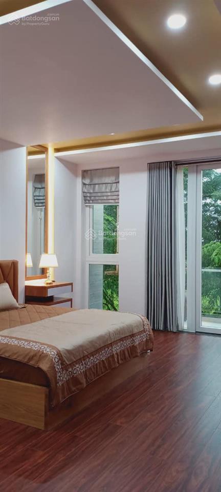 Nhà đẹp trung tâm quận 7, 4 tầng, 80m2, đường lớn, ô tô quay đầu ngủ trong nhà, nhỉnh 8 tỷ