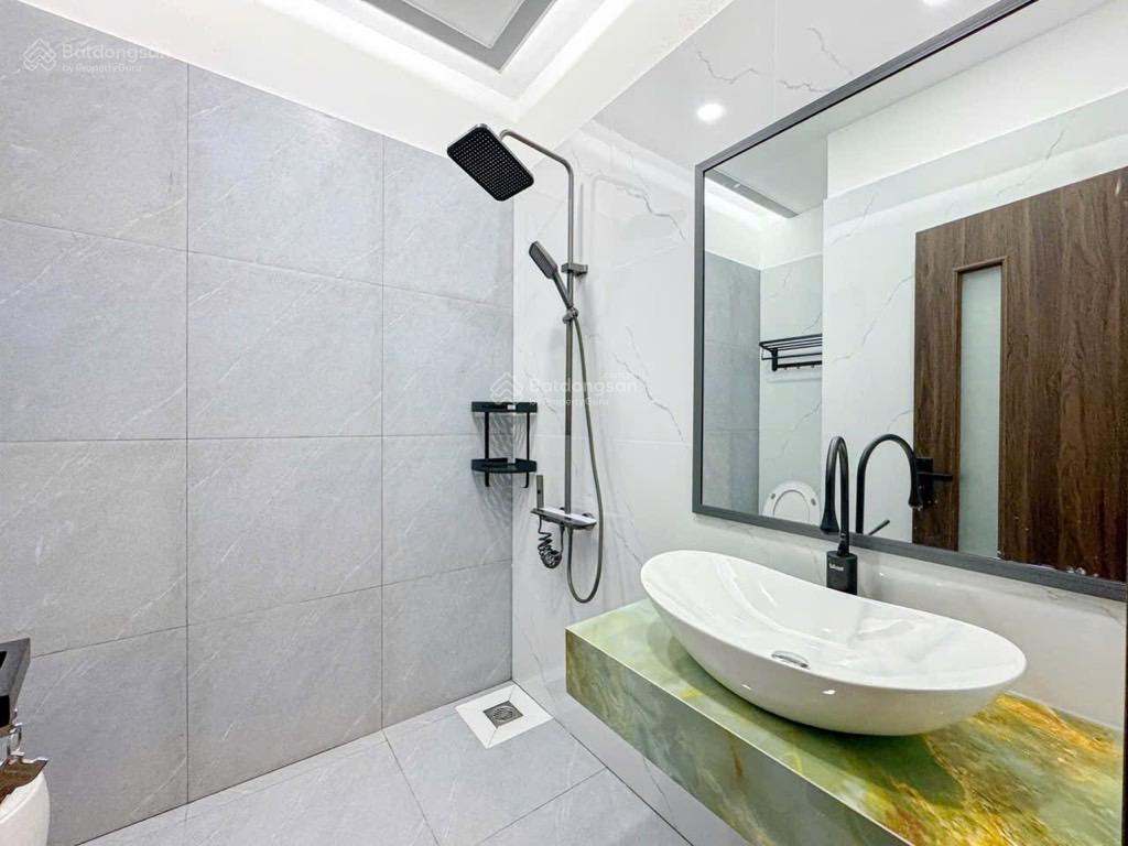 Bán nhà riêng 15,8 tỷ, 152m2, 4pn + 5wc tại nguyễn lương bằng, tân phú, q7, hcm, giá cực chất