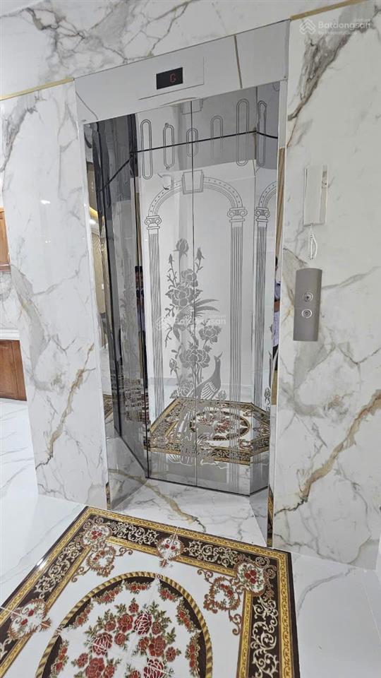 Bán bt đẹp xuất sắc tại làng đại học abc. có thang máy, 21 tỷ, 200m2, 5pn, 7wc