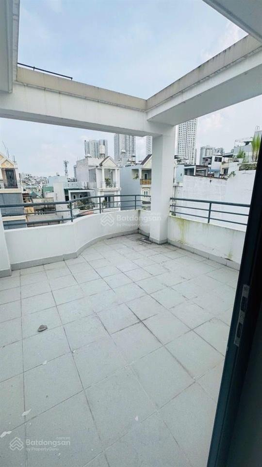 Bán nhà gần mặt phố 145m2, 15,7 tỷ, nguyễn thị thập, view đẹp, siêu hot