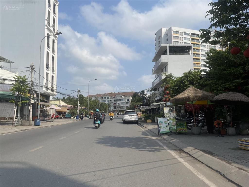 Bán bt 300m2, giá cực chất 30 tỷ, view đẹp tại đường số 79, tân quy, q7, hcm gần q1, q4, q5