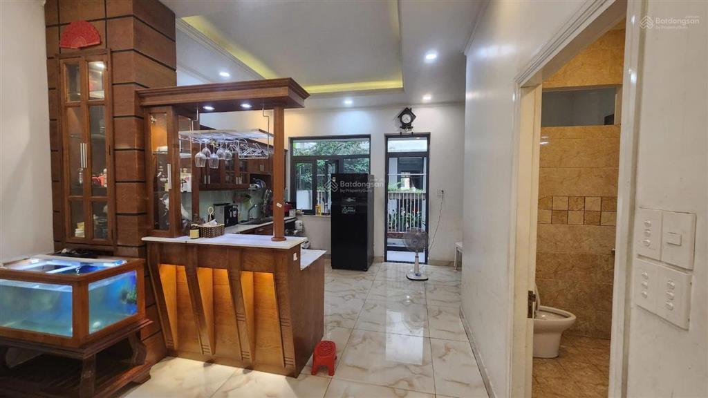 Gấp bán biệt thự tại phan huy thực, cạnh himlam quận 7, 30 tỷ, 370 m2 giá ưu đãi. dòng tiền 80tr/th