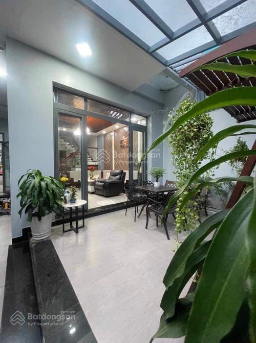 Bán nhà 95m2, 4 tầng, 5 x 19m, đường 12m, có vỉa hè, nhỉnh 12 tỷ