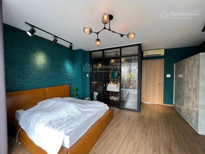 Bán gấp nhà quận 2, đường trương văn bang, 4 tầng, 7x20m, 16 tỷ