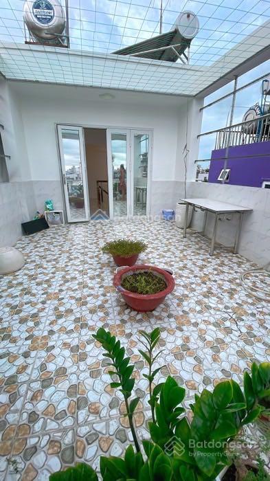 Bán gấp nhà quận 2, đường trương văn bang, 4 tầng, 7x20m, 16 tỷ