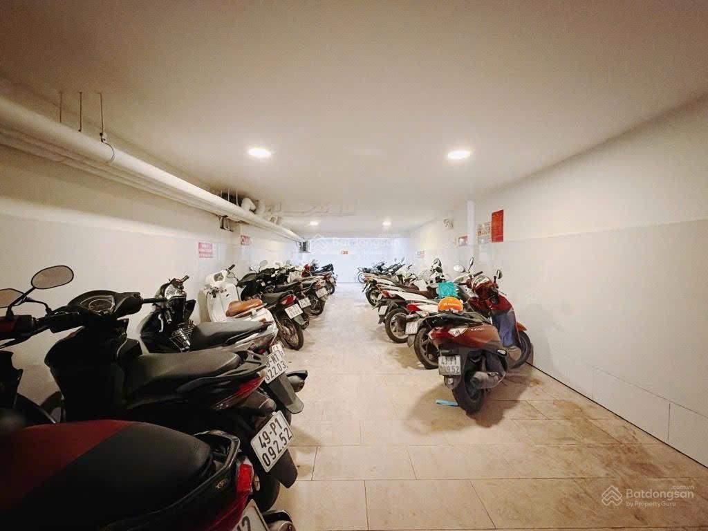 Chdv lâm văn bền, q7, 6 tầng, hầm, đường ô tô, thang máy, 5.5x30m, 140tr/tháng. 20 tỷ