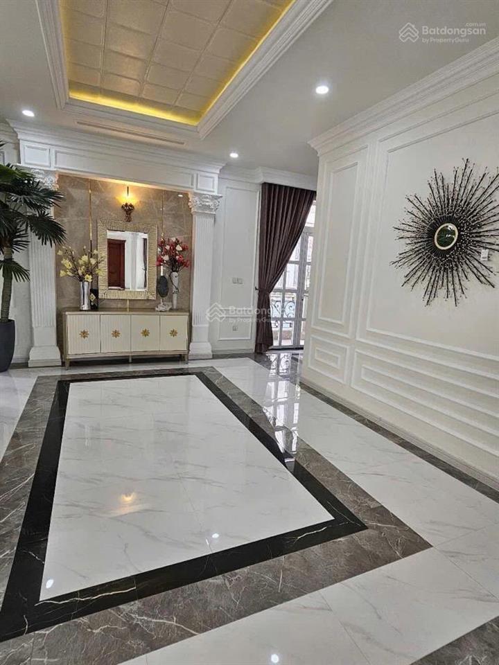 Bán gấp biệt thự khu cao cấp tân phong, quận 7. 3 tầng, 12x25m, giá 43 tỷ
