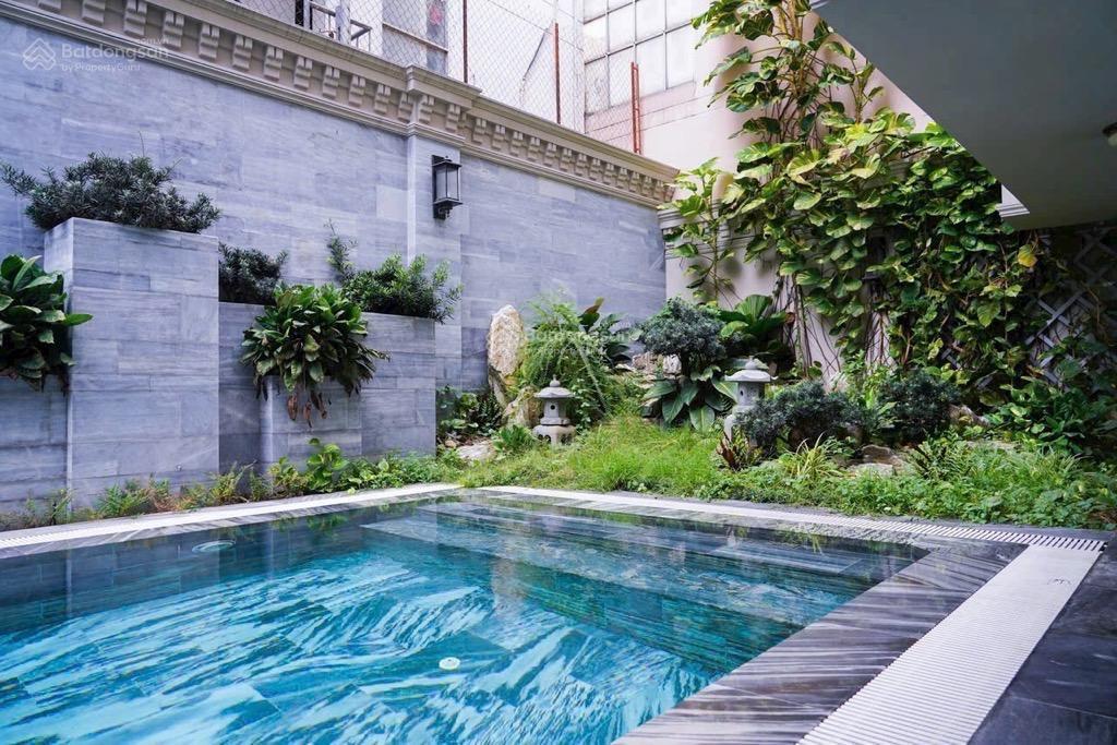 Bán gấp biệt thự khu cao cấp tân phong, quận 7. 3 tầng, 12x25m, giá 43 tỷ