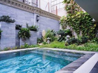 Bán gấp biệt thự khu cao cấp tân phong, quận 7. 3 tầng, 12x25m, giá 43 tỷ