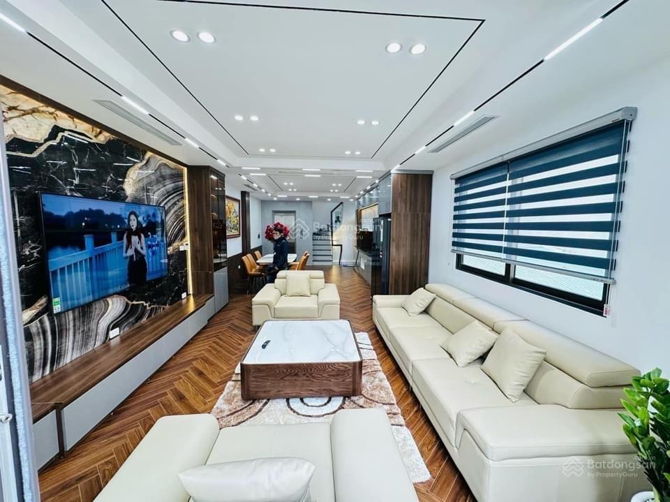 Bán nhà ngọc lâm, bồ đề 60m2, 7 tầng, gara, thang máy, lô góc thoáng, kd nhỏ, tặng nội thất. 19 tỷ