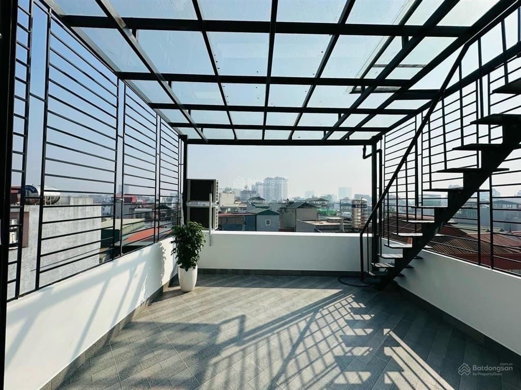 Bán nhà ngọc lâm, bồ đề 60m2, 7 tầng, gara, thang máy, lô góc thoáng, kd nhỏ, tặng nội thất. 19 tỷ