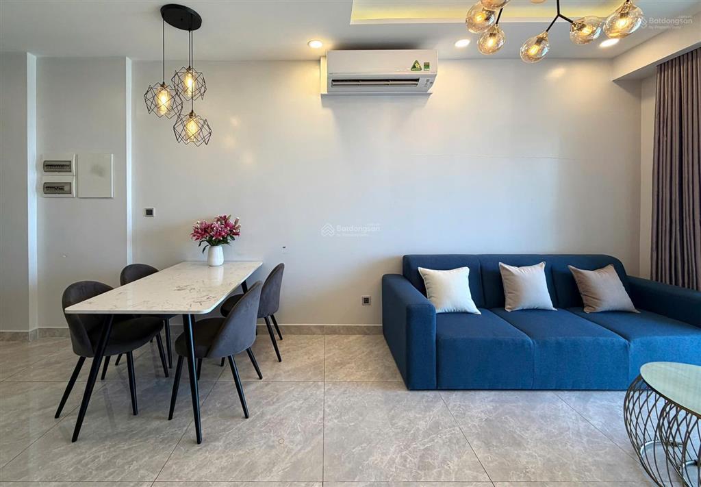 Nhà mới lầu cao vào ở ngay 2pn midtown the peak phú mỹ hưng  0939 770 *** em đạt