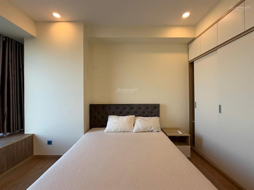 Nhà mới lầu cao vào ở ngay 2pn midtown the peak phú mỹ hưng  0939 770 *** em đạt
