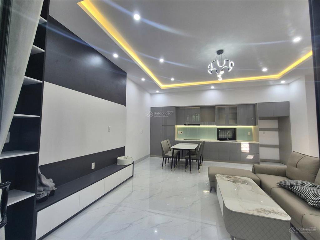 Bán nhà trần cao vân cách đường chính 40 m. diện tích 80 m2 ngang 9 m sổ đẹp mê ly giá 5,x tỷ