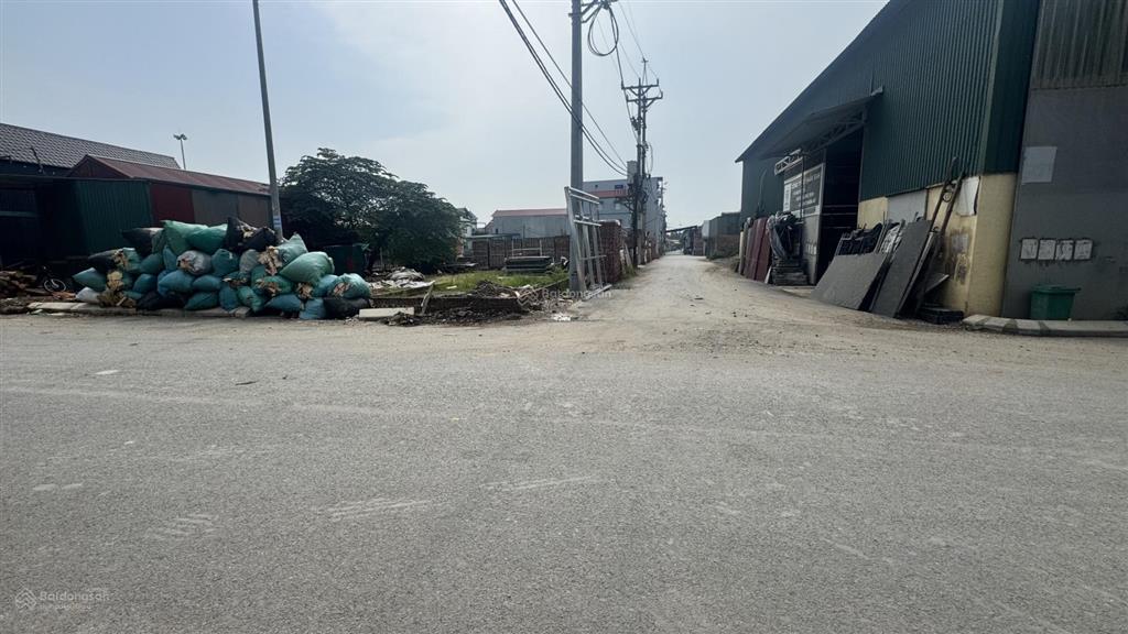 Chính chủ gửi bán 100m2 đất đấu giá b2 đồng bụt ngọc liệp quốc oai