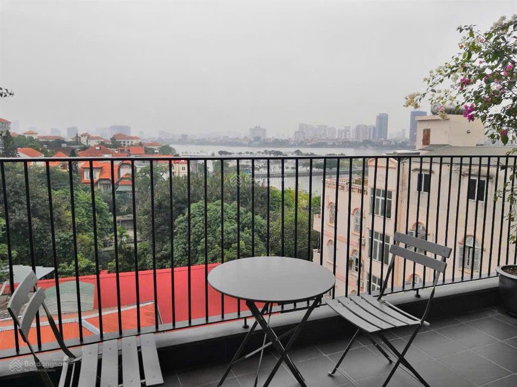 Bán nhà 7 tầng. 2 mặt tiền phố tô ngọc vân tây hồ hà nội