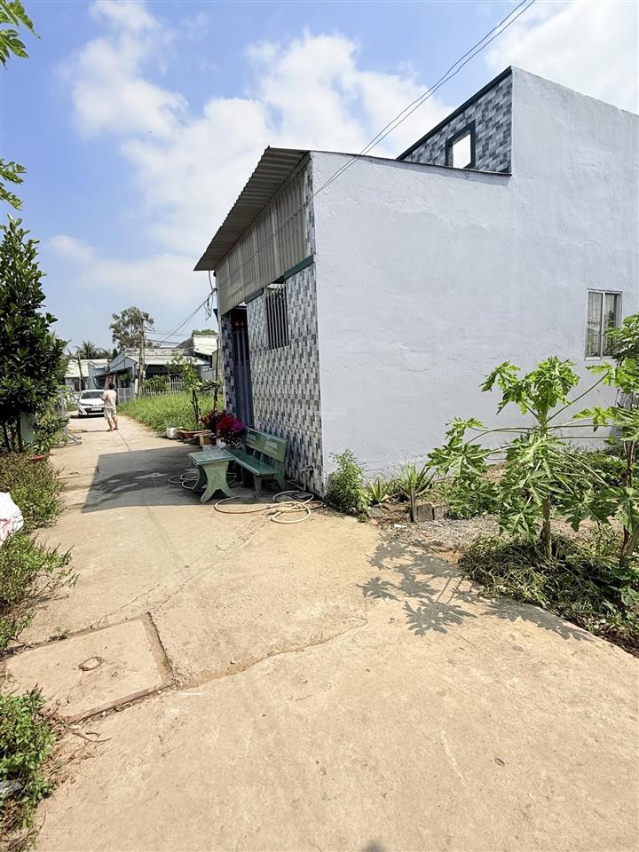 Bán đất đẹp tại long cang ,870 triệu, 100m2, mặt tiền 5m, pháp lý đầy đủ