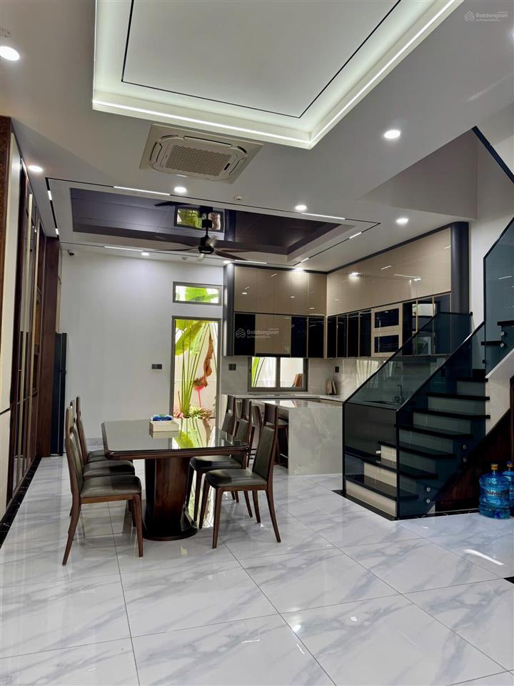 Siêu phẩm nhà phố khu tên lửa mặt tiền 6m, có thang máy trái tim bình tân