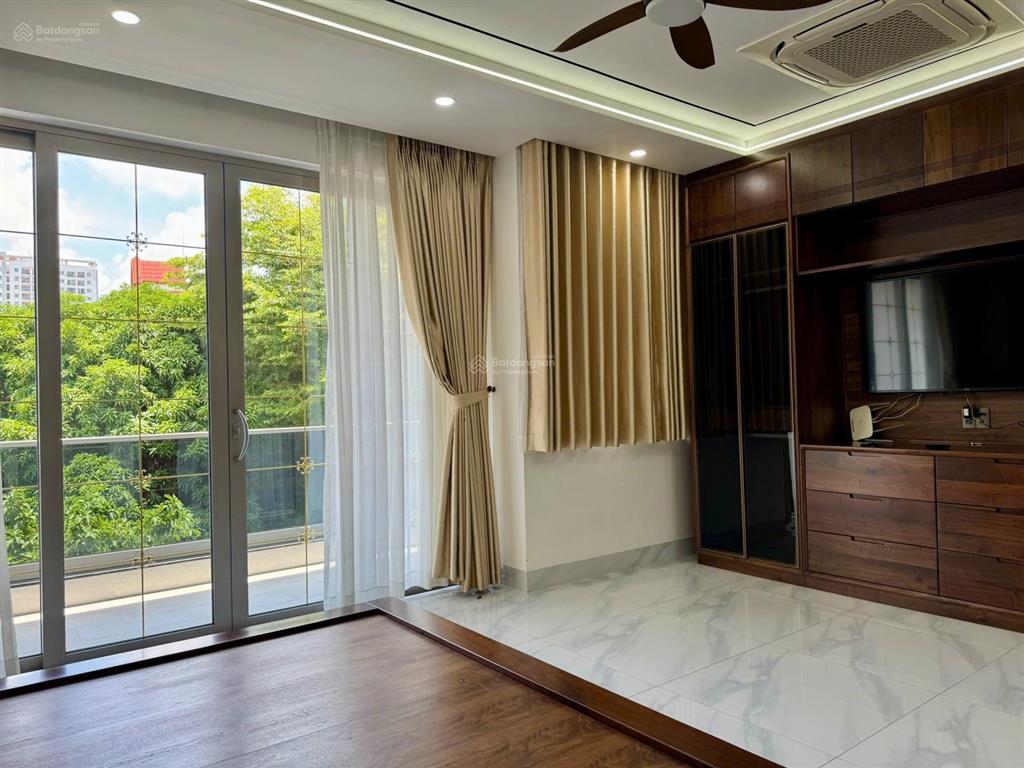 Siêu phẩm nhà phố khu tên lửa mặt tiền 6m, có thang máy trái tim bình tân