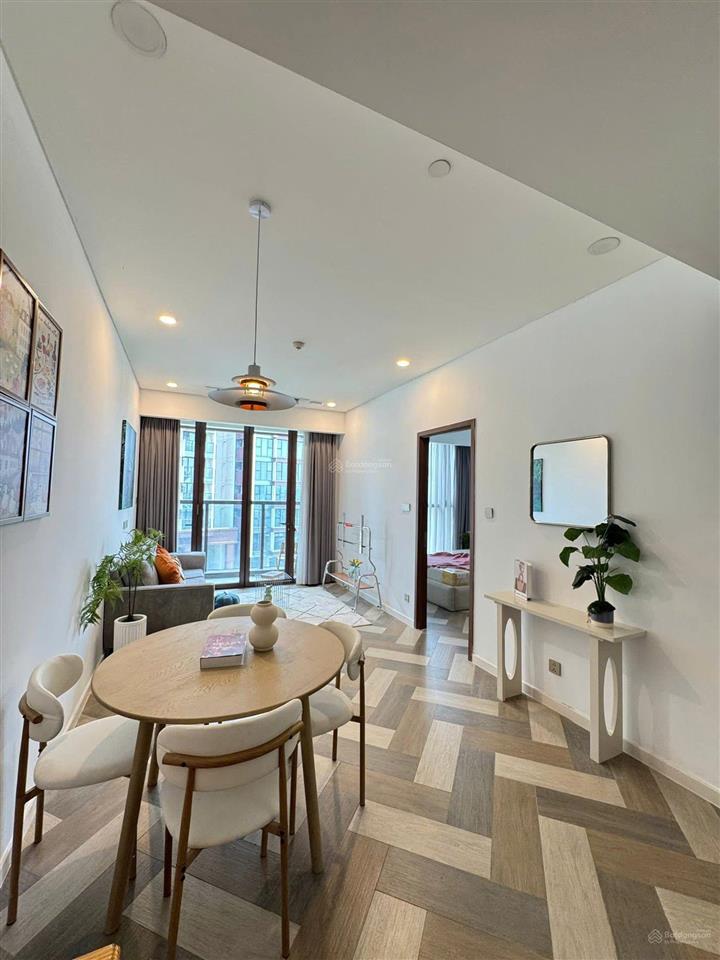 Cho thuê căn hộ 1pn the galleria  metropole view sông cầu bason, full nội thất 34 triệu
