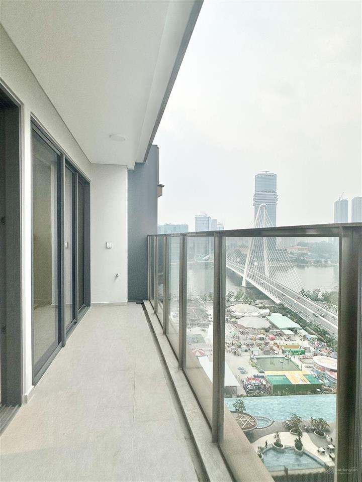 Bán căn góc 2pn the opera  metropole tầng cao, view sông cầu bason 32.8 tỷ