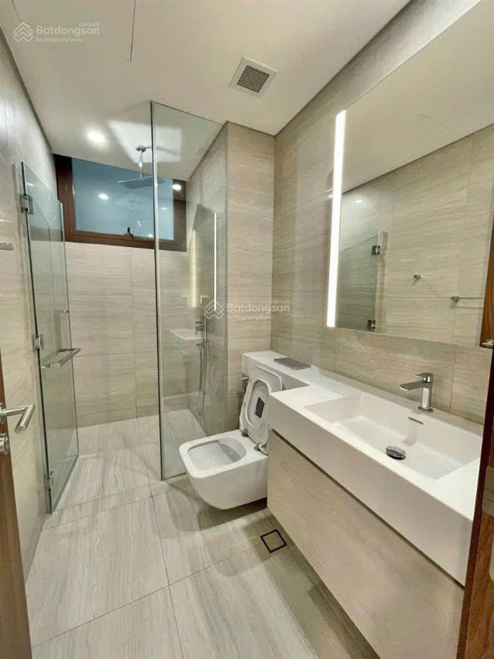 Cho thuê căn hộ 2pn the galleria  metropole view sông cầu bason, full nội thất 44 triệu