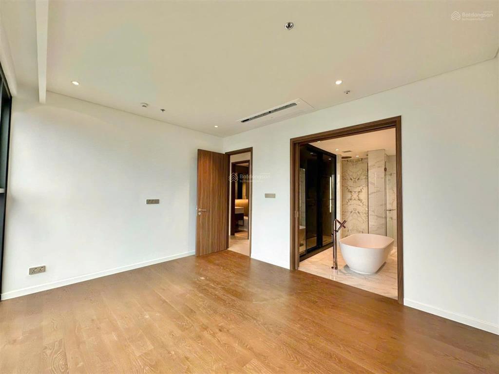 Bán căn hộ 3pn the crest  metropole 152m2 view sông, landmark 81 giá 50 tỷ