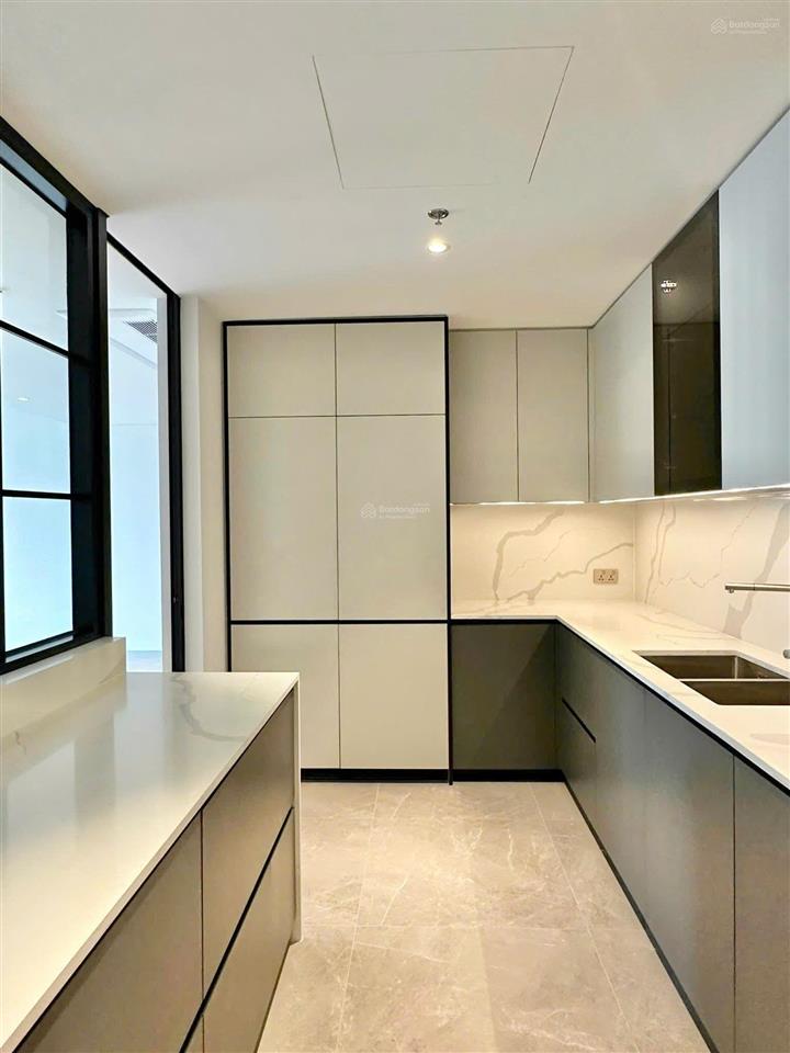 Bán căn hộ 3pn the crest  metropole 152m2 view sông, landmark 81 giá 50 tỷ