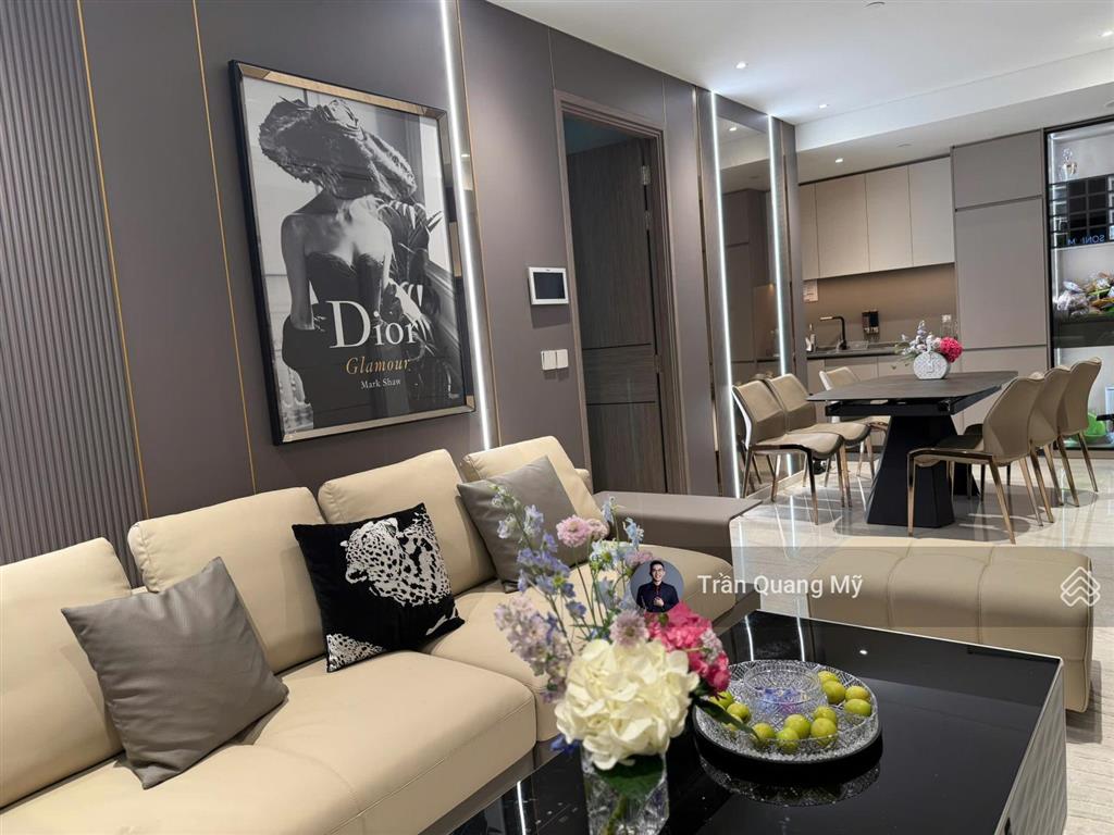 The opera chuyển nhượng căn hộ 2pn tầng khối đế diện tích lớn 26 tỷ
