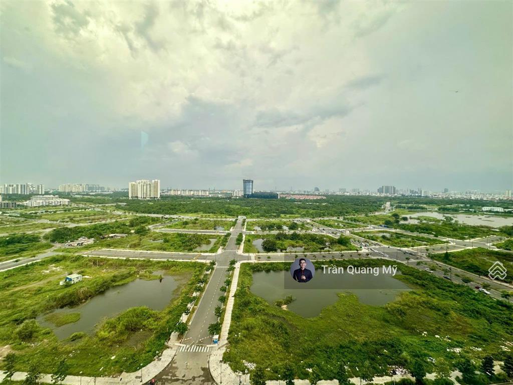 The crest cho thuê căn hộ 2pn có bồn tắm nằm, diện tích lớn giá 48tr/tháng
