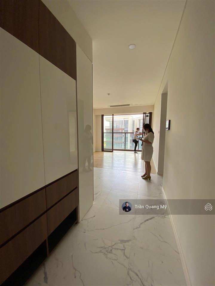 Cho thuê căn hộ 2pn, nội thất cơ bản tại the galleria, chỉ 38 triệu/tháng