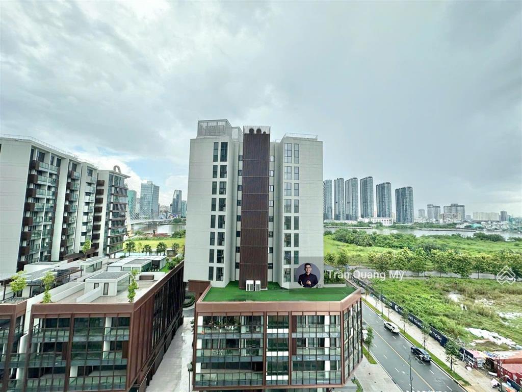 Cho thuê căn 3pn diện tích lớn nhà nội thất cơ bản tại the crest 90tr/tháng