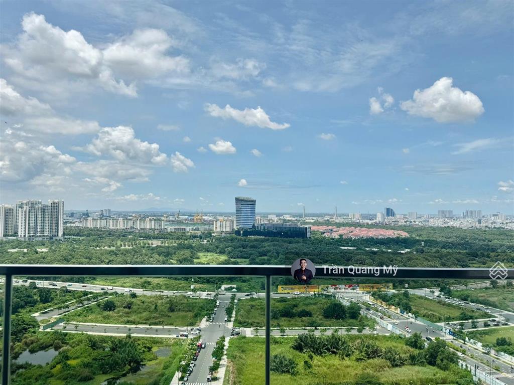 Cho thuê căn hộ góc, tầng cao, view thoáng tại the crest, giá 60tr/tháng