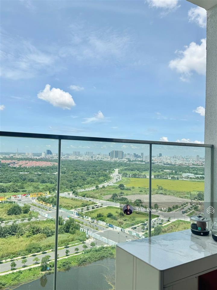 Cho thuê căn hộ góc, tầng cao, view thoáng tại the crest, giá 60tr/tháng
