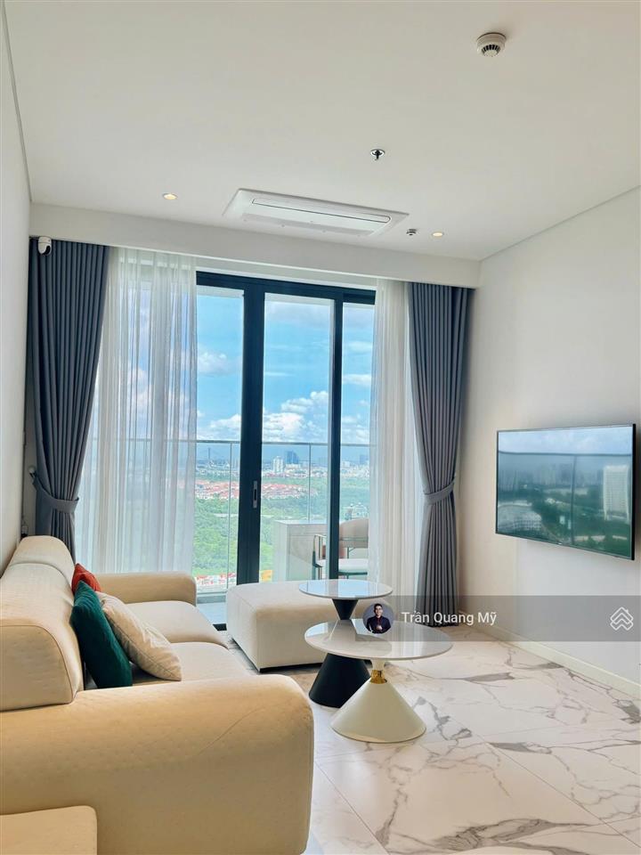 Cho thuê căn hộ góc, tầng cao, view thoáng tại the crest, giá 60tr/tháng