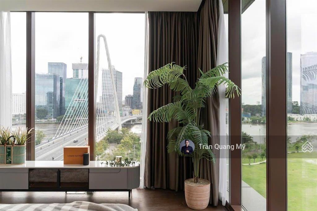 The galleria cho thuê căn hộ 4pn, tầng cao, nội thất đầy đủ còn lại hiếm có