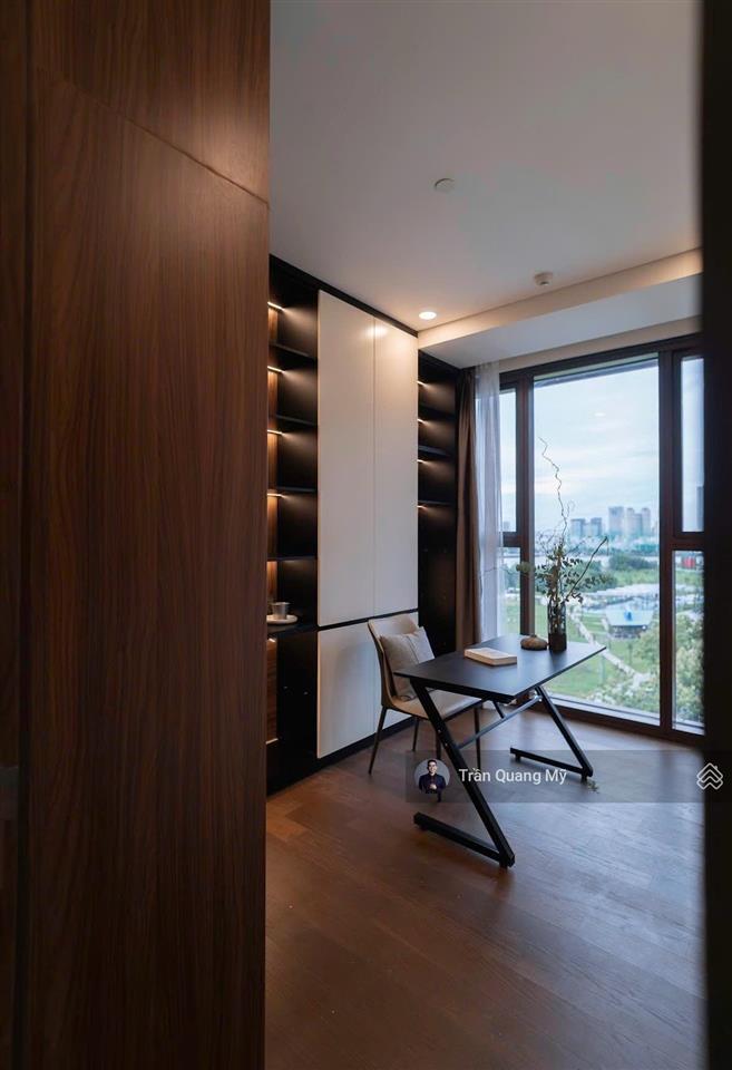 The galleria cho thuê căn hộ 4pn, tầng cao, nội thất đầy đủ còn lại hiếm có