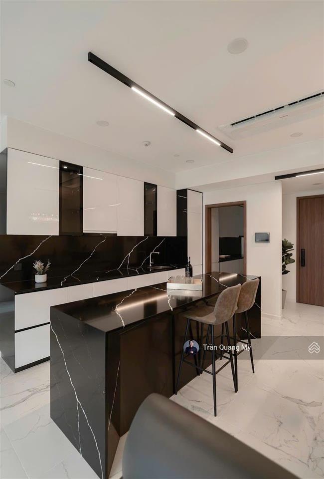 The galleria cho thuê căn hộ 4pn, tầng cao, nội thất đầy đủ còn lại hiếm có