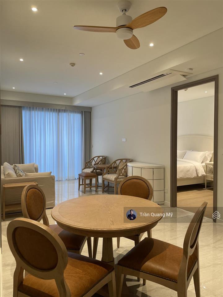 Cho thuê căn hộ 2pn, diện tích lớn giá tốt cực tốt chỉ 45tr/tháng