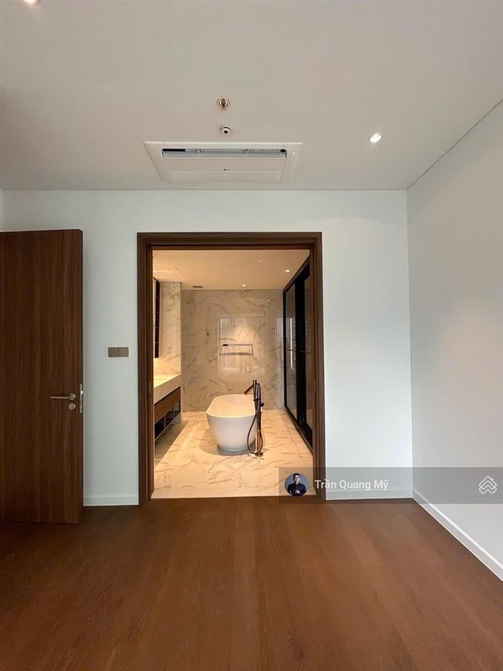 Cho thuê căn hộ 2pn+1 diện tích lớn 115m2 nội thất cơ bản giá 53tr/tháng