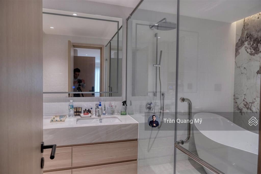 Cho thuê căn hộ loft 3pn nội thất thiết kế, mới 100%