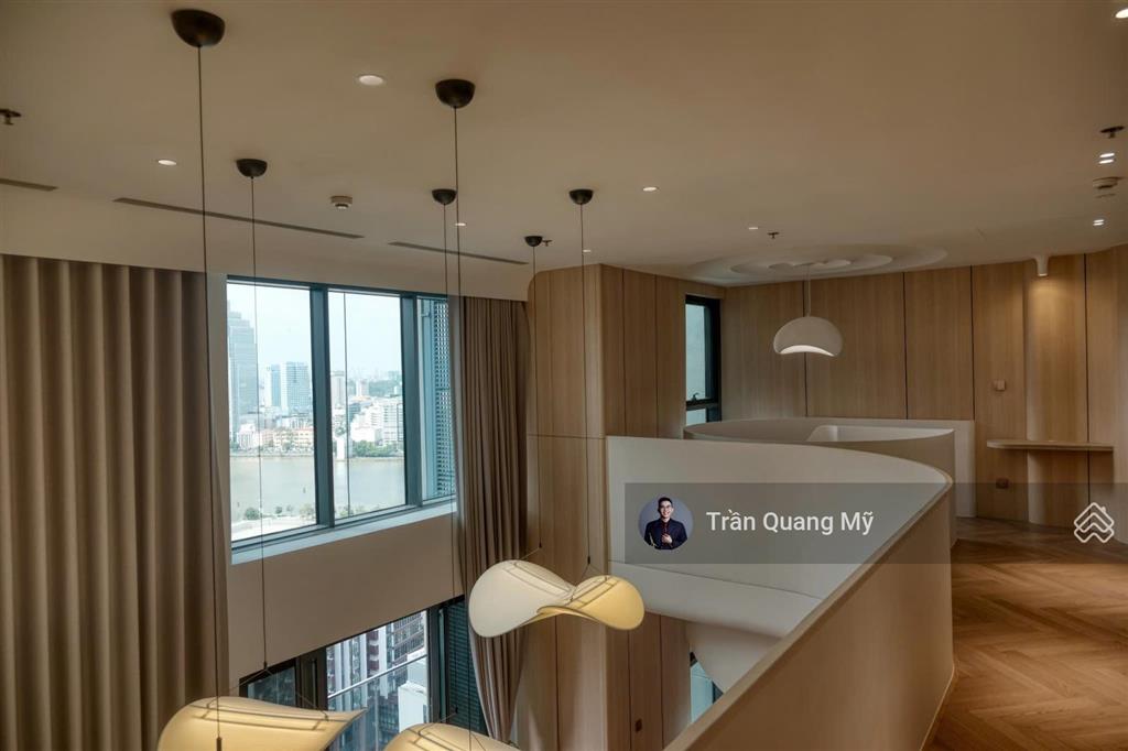 Cho thuê căn hộ loft 3pn nội thất thiết kế, mới 100%