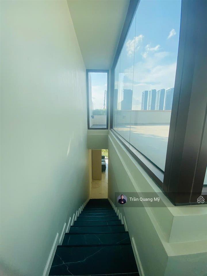 The galleria cho thuê duplex 2pn diện tích 88m2 có sân vườn rất rộng 40tr/tháng