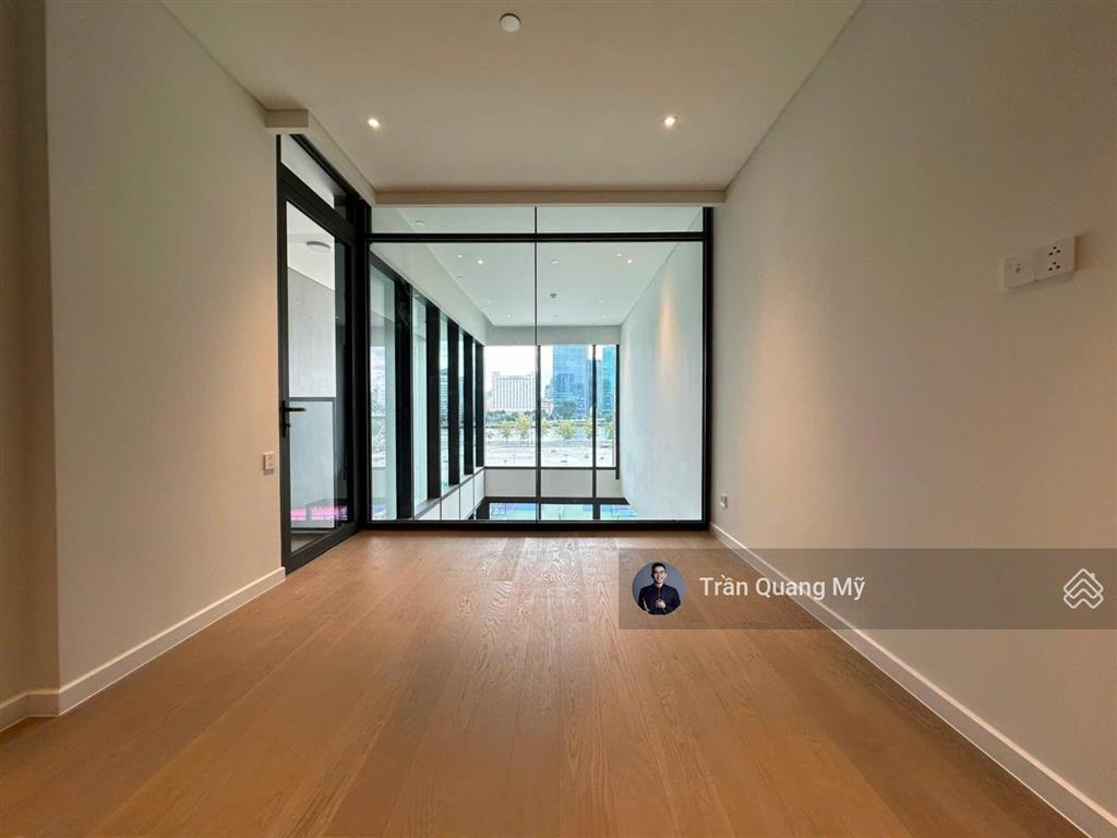 The opera cho thuê duplex 4pn diện tích lớn, trực diện sông và công viên bờ sông